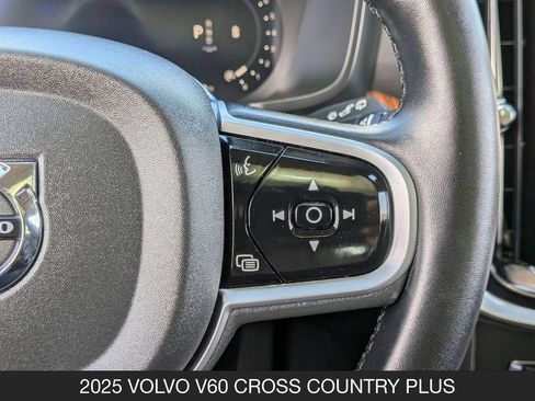 Used 2025 Volvo V60 B5 Cross Country Plus AWD/4WD image 19