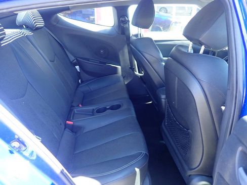 Used 2013 Hyundai Veloster Turbo FWD image 23