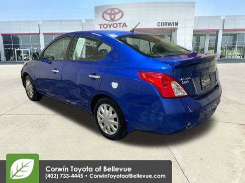 Used 2014 Nissan Versa SV image 6