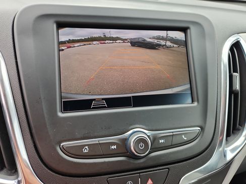 Used 2024 Chevrolet Equinox LT image 34