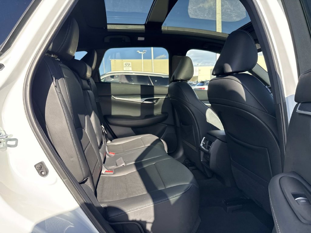 Used 2023 INFINITI QX50 Sport AWD/4WD image 20