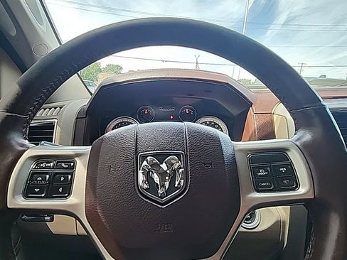 Used 2013 RAM 1500 Laramie w/ Convenience Group AWD/4WD image 19