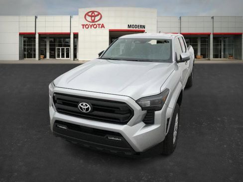 New 2025 Toyota Tacoma SR5 image 5