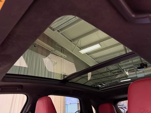 Certified 2023 Porsche Cayenne Turbo image 7