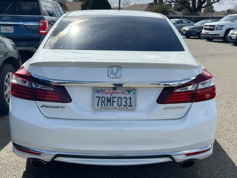 Used 2016 Honda Accord Sport image 5