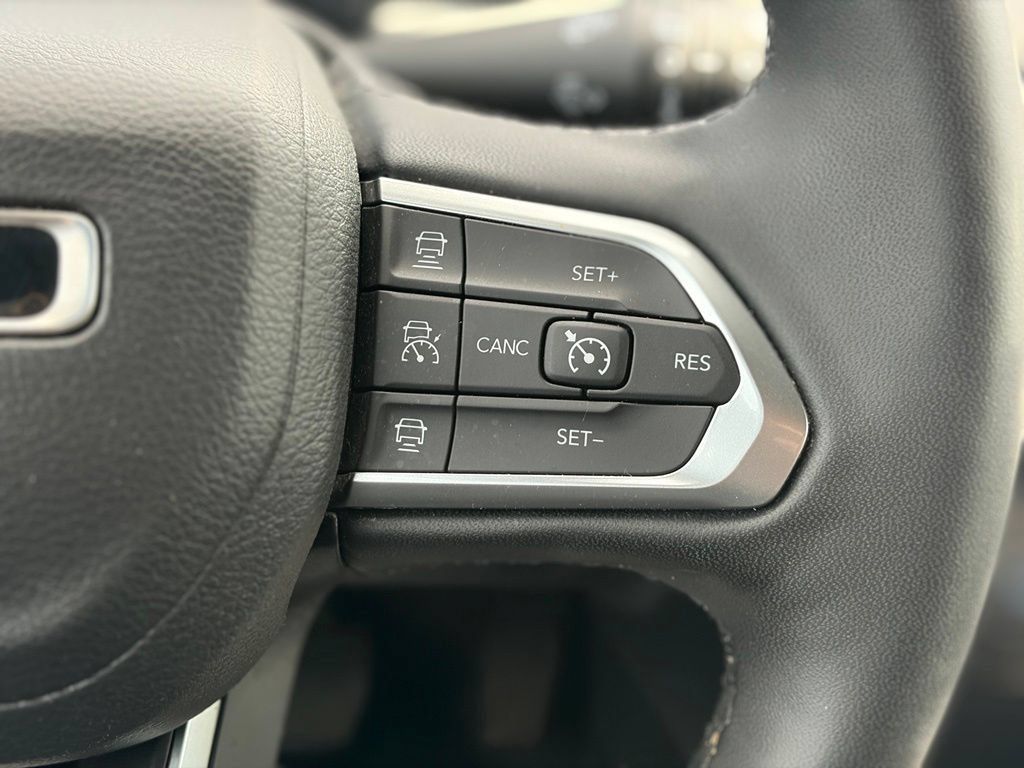 Used 2024 Jeep Compass Limited AWD/4WD image 25