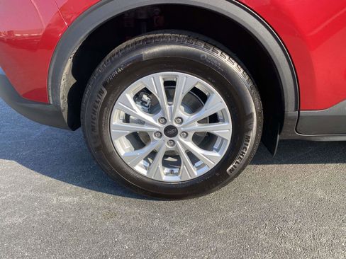Used 2025 Ford Escape Active FWD image 9