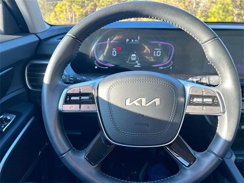 Used 2024 Kia Telluride S w/ S Sunroof Package image 18
