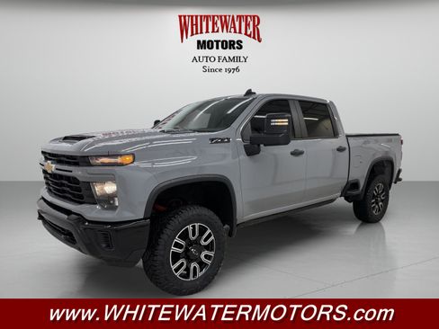 Used 2024 Chevrolet Silverado 2500 Custom w/ Custom Value Package AWD/4WD image 1