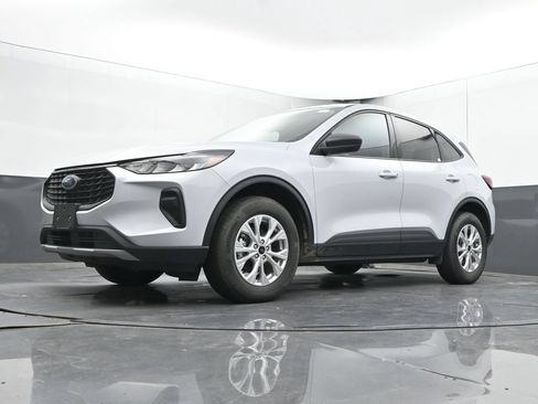Used 2025 Ford Escape Active AWD/4WD image 35