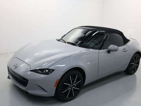 Used 2024 MAZDA MX-5 Miata Grand Touring w/ Weather Package RWD image 40