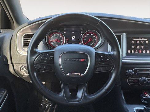 Used 2022 Dodge Charger SXT image 10