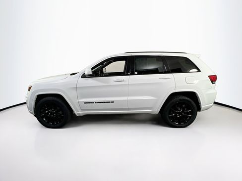 Used 2022 Jeep Grand Cherokee Laredo X image 8