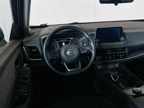 Used 2023 Nissan Rogue S AWD/4WD image 17