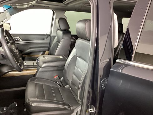 Used 2020 GMC Yukon XL Denali w/ Open Road Package image 17
