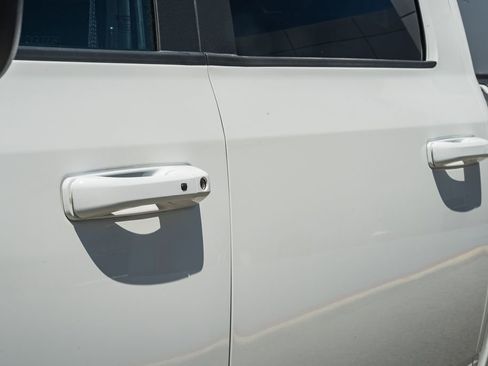 New 2026 RAM 2500 Laramie AWD/4WD image 19