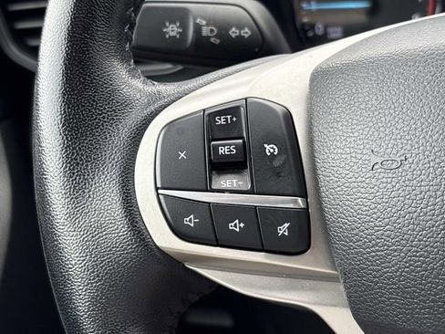 Certified 2022 Ford Explorer XLT image 29