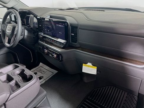 New 2026 GMC Sierra 1500 Elevation w/ X31 Off-Road Package AWD/4WD image 21