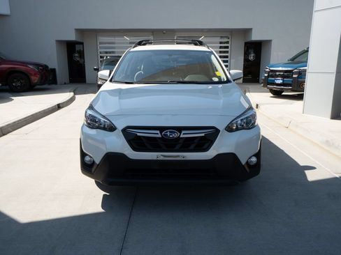 Used 2023 Subaru Crosstrek 2.0i Premium AWD/4WD image 2