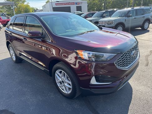 Used 2024 Ford Edge SEL image 7