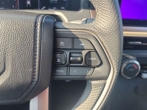 Certified 2025 Toyota Tacoma TRD Sport image 9