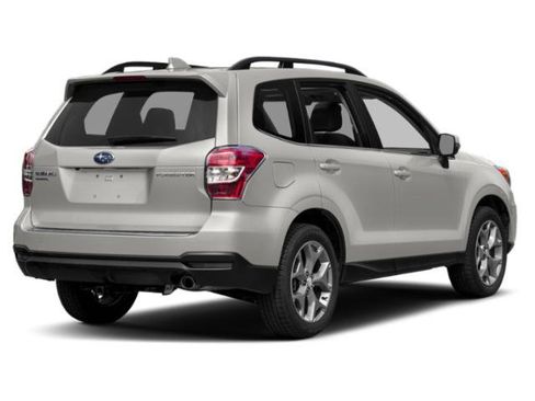 Used 2015 Subaru Forester 2.5i Limited AWD/4WD image 2