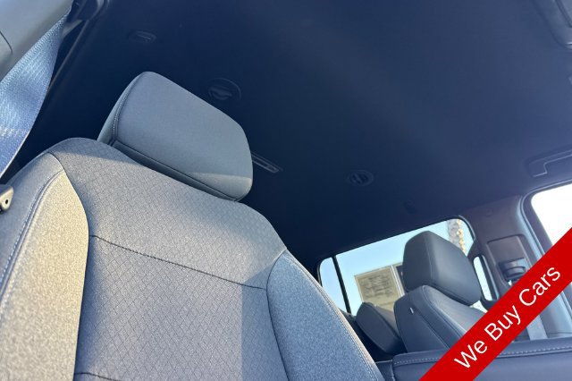 Used 2025 Chevrolet Suburban LS RWD image 22