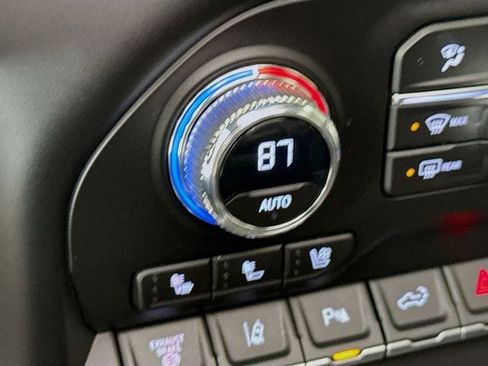 Used 2023 GMC Sierra 3500 AT4 w/ AT4 Premium Plus Package image 21