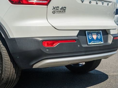 Certified 2024 Volvo XC40 B5 Ultimate AWD/4WD image 9