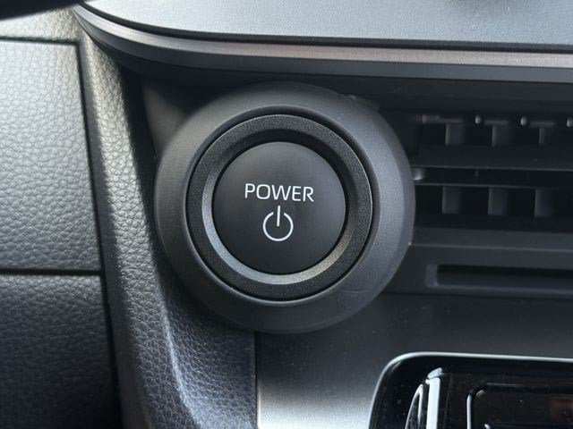 Certified 2026 Toyota Prius LE FWD image 22