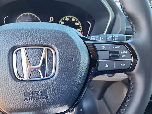 New 2025 Honda Pilot Touring image 13