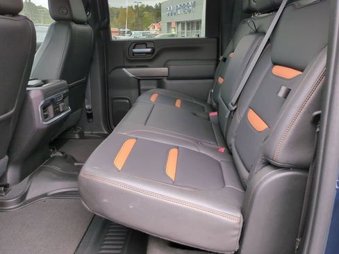Used 2023 GMC Sierra 2500 AT4 AWD/4WD image 18