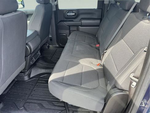 Used 2023 GMC Sierra 2500 Pro w/ Convenience Package AWD/4WD image 9