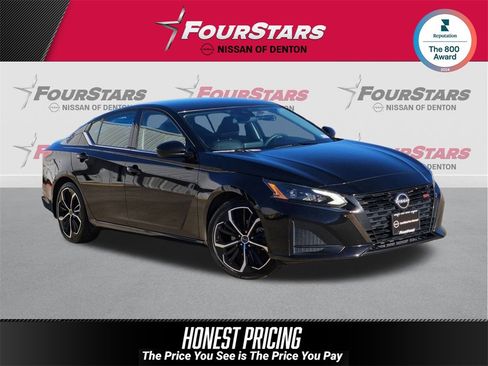 Used 2023 Nissan Altima 2.5 SR image 1