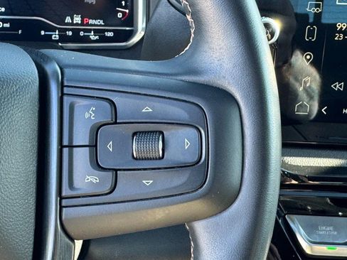 Used 2025 GMC Sierra 3500 AT4 w/ AT4 Premium Plus Package AWD/4WD image 19