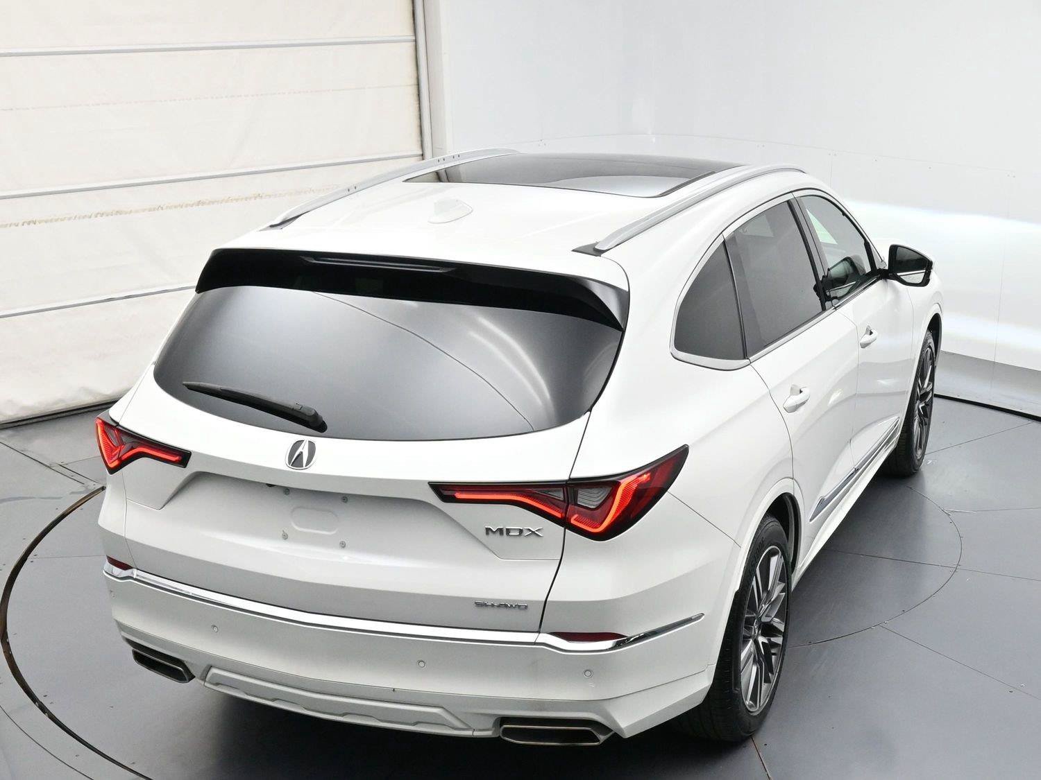 Certified 2025 Acura MDX w/ Advance Package AWD/4WD image 14
