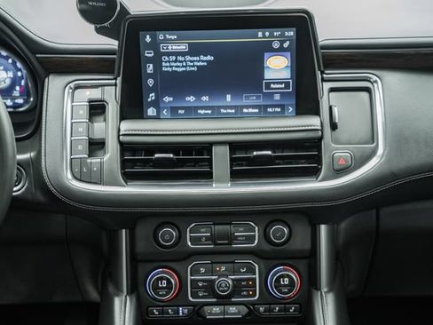 Used 2024 Chevrolet Tahoe Premier AWD/4WD image 23