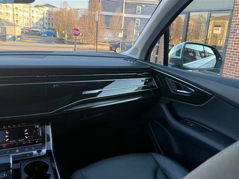 Used 2022 Audi Q7 3.0T Premium Plus image 23