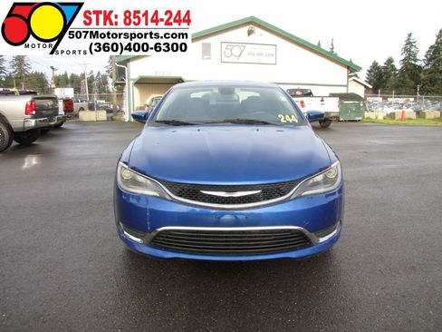 Used 2016 Chrysler 200 Limited FWD image 11