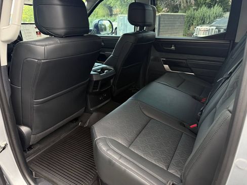 Used 2023 Toyota Tundra Limited AWD/4WD image 33