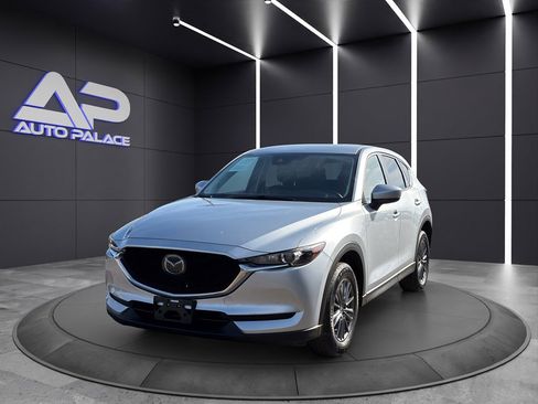 Used 2020 MAZDA CX-5 Touring FWD image 1