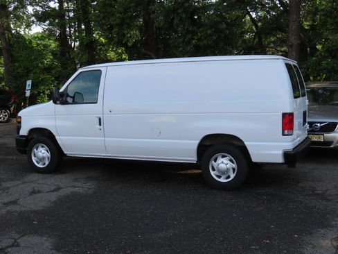Used 2014 Ford E-150 and Econoline 150 RWD image 3