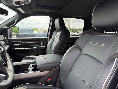 New 2026 RAM 2500 Laramie w/ Night Edition AWD/4WD image 12