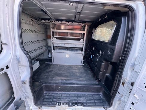 Used 2017 Chevrolet Express 2500 image 14