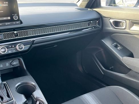 Used 2025 Honda Civic Sport image 33