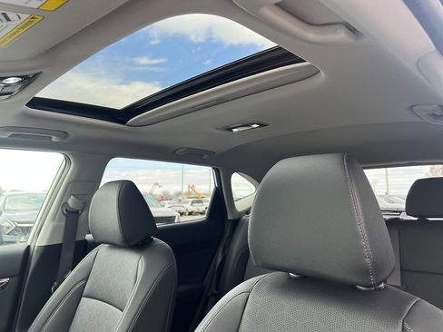 Used 2025 Kia Seltos EX w/ EX Sunroof Package image 24