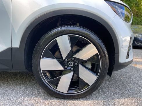 Certified 2023 Volvo C40 P8 Recharge Ultimate w/ Protection Package Premier AWD/4WD image 10