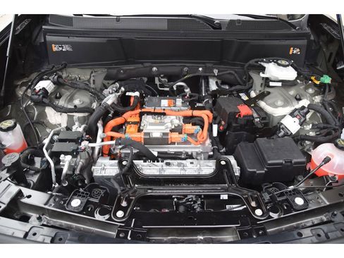 Certified 2026 Cadillac Vistiq Platinum image 29