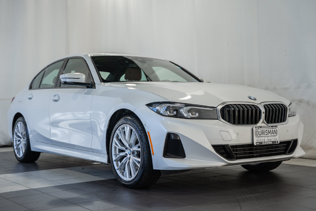 Used 2023 BMW 330i xDrive Sedan w/ Premium Package AWD/4WD image 1