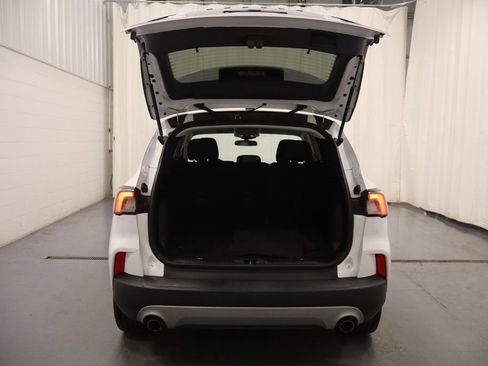 Used 2022 Ford Escape SE FWD image 19